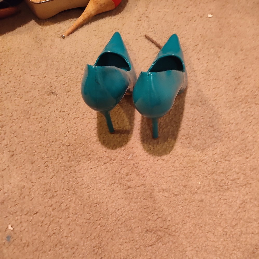 Turquoise heels - Picture 3 of 4
